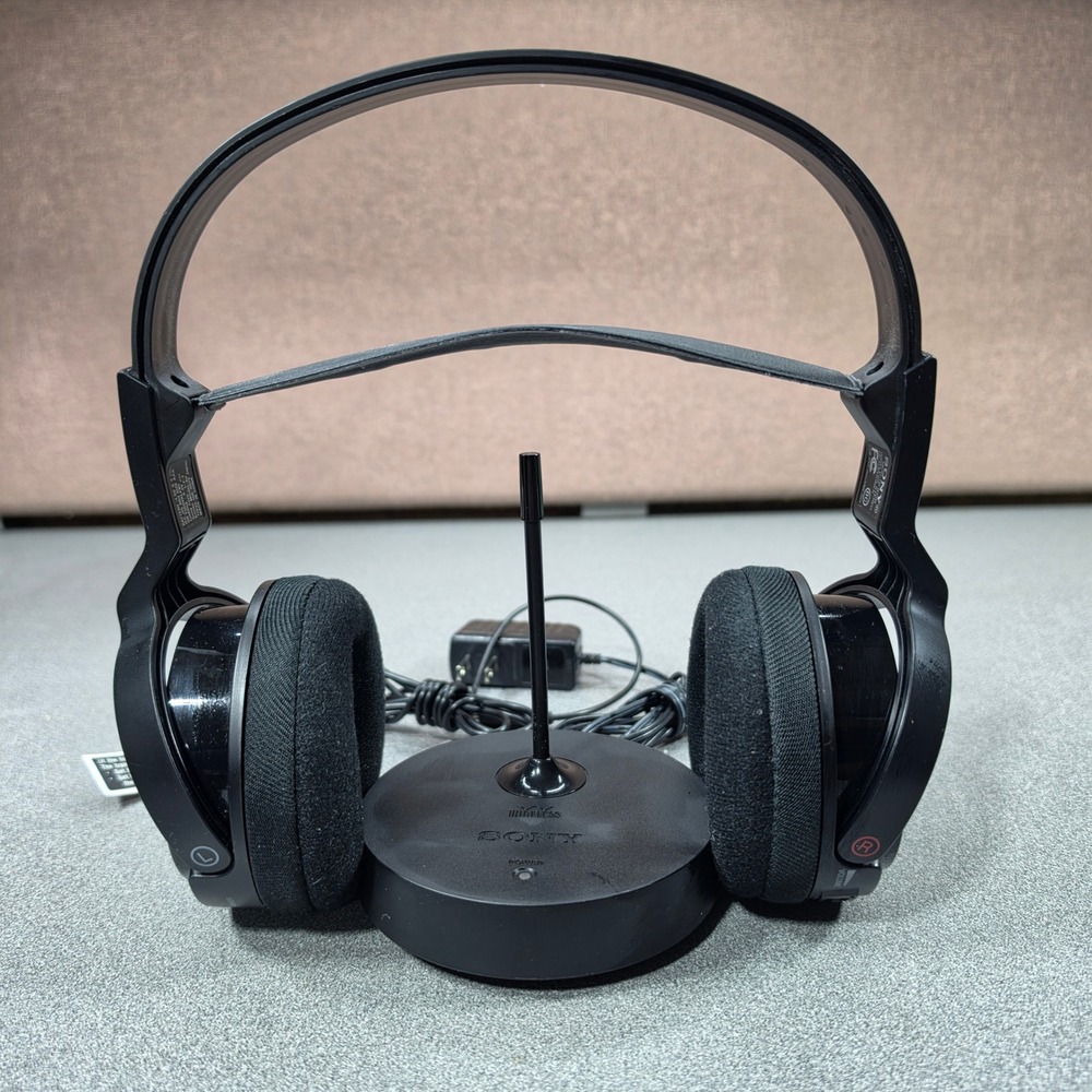 Sony Wireless Headphones with Base Excellent RF Stereo MDR-RF912R